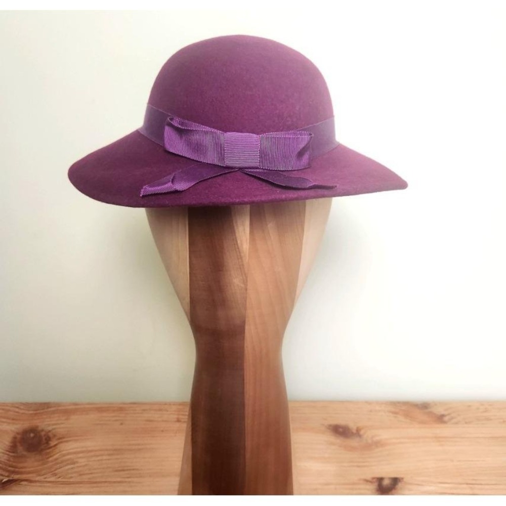 Vintage Burberrys Magenta Purple 100% Wool Felt Cloche Hat Made in England Box - Picture 6 of 9